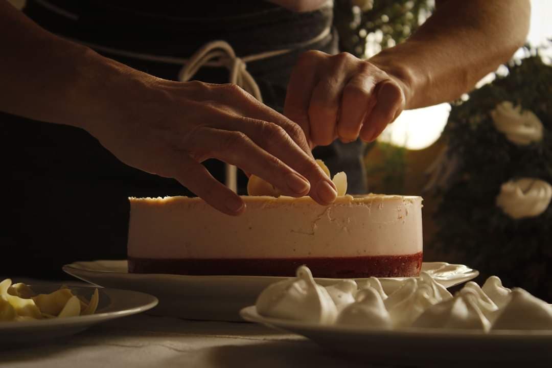 Raffer Kunsági Gabi tortái művészi gonddal készülnek, meg persze szívvel-lélekkel. Fotó: Kunsági Kinga